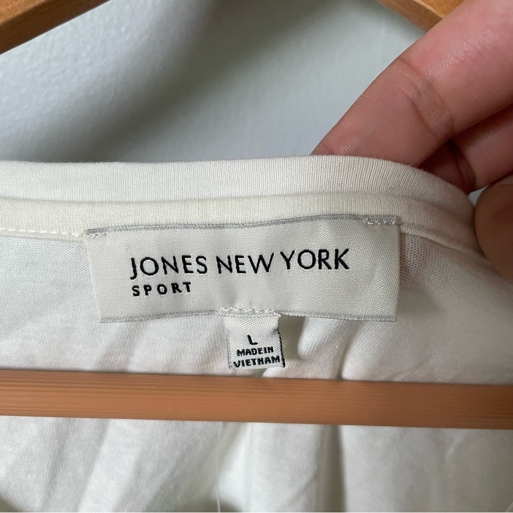 Jones New York Elegant Cream Ruffle Women's Top Size Large - Picture 5 of 7